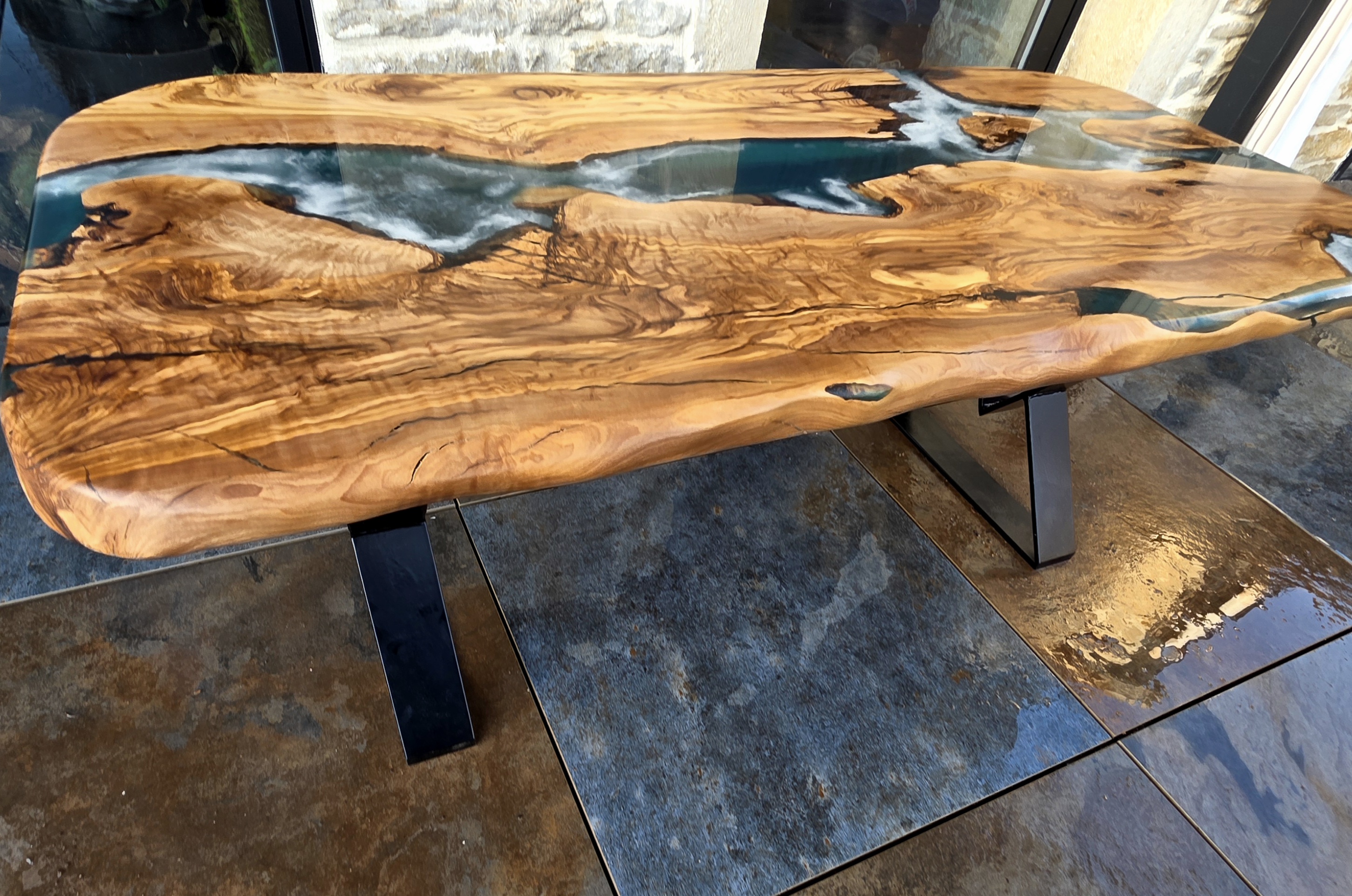 Table turquoise 2